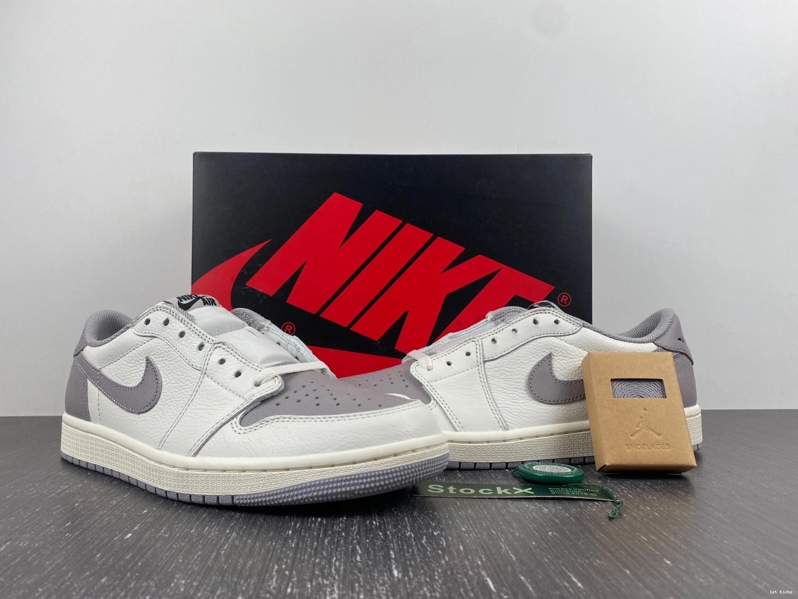 Air OG Jordan CZ0790-101 Low 1 Grey Atmosphere 0914